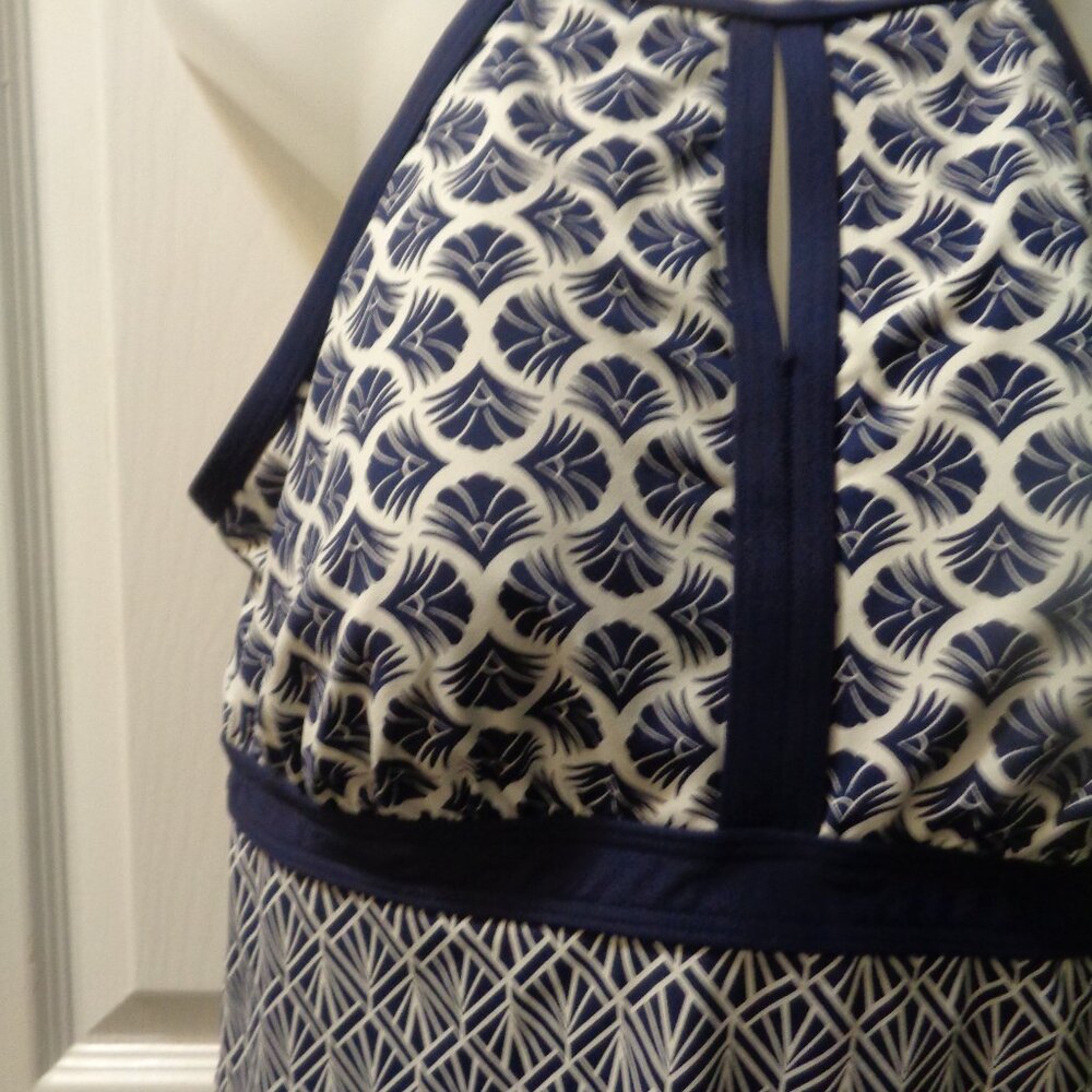 LANDS' END TANKINI TOP SIZE 14L - Picture 2 of 3